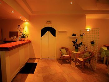 Фото Toni's Guesthouse