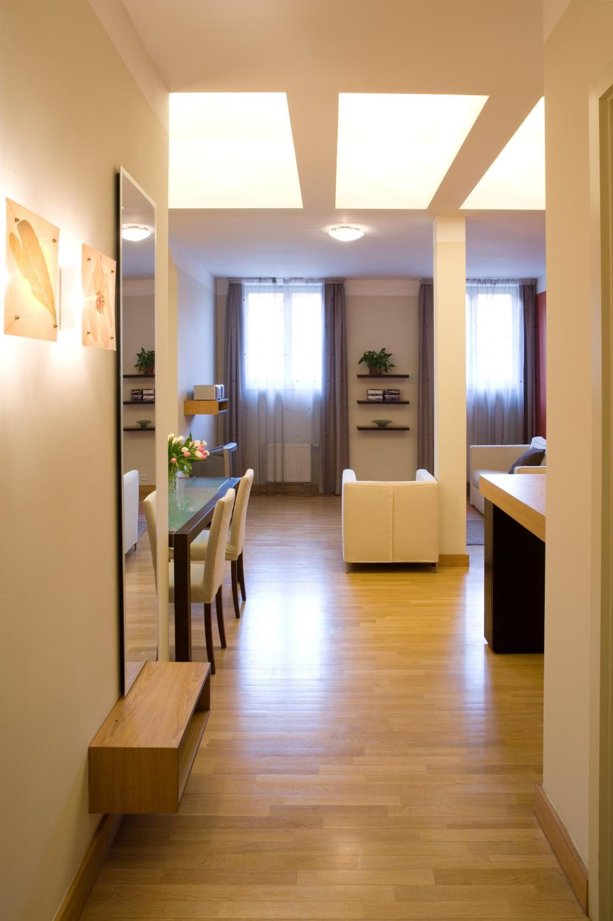 Фото Mamaison Residence Belgicka