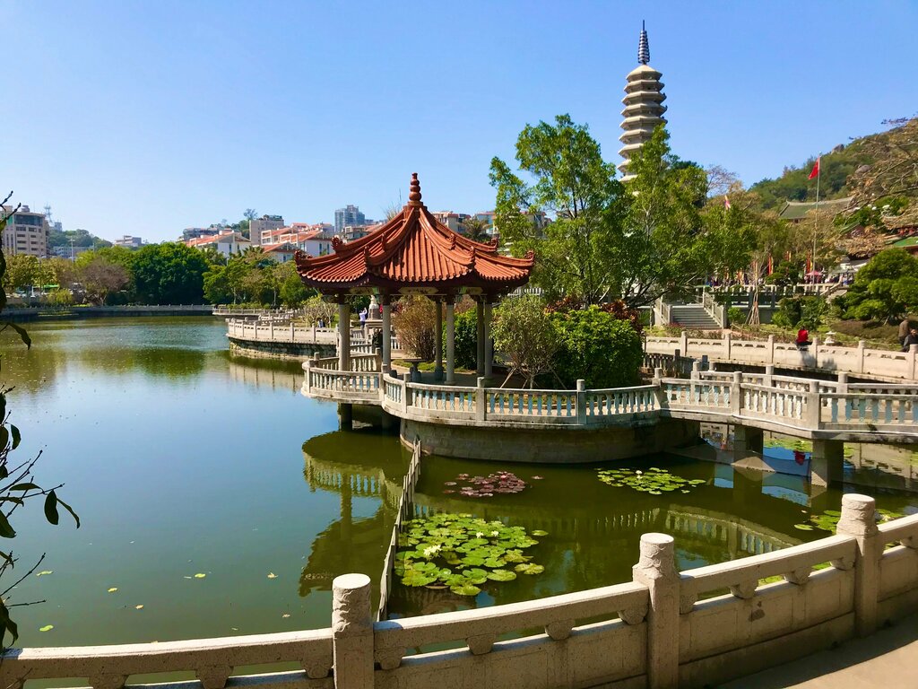 Pagoda South Putuo Temple, Xiamen, photo