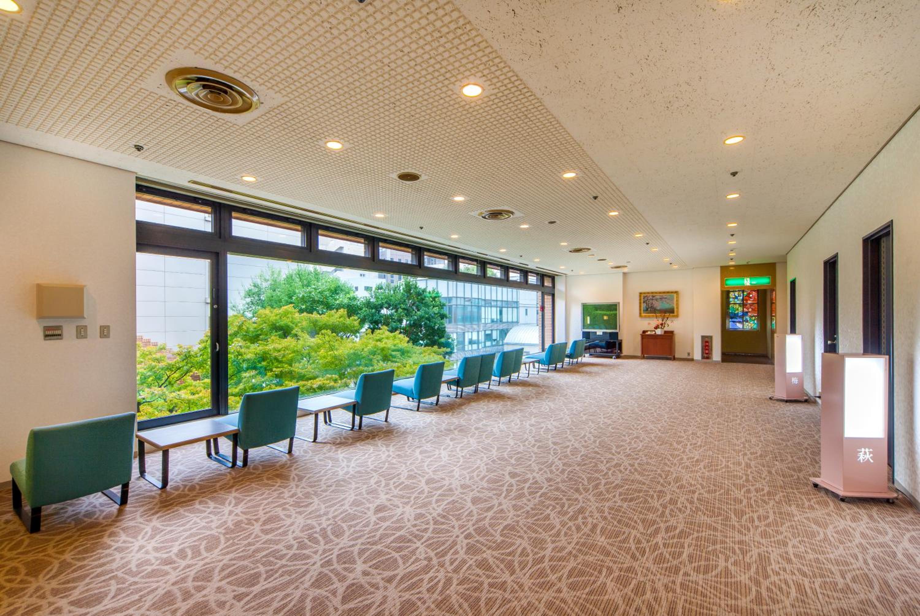 Фото Fukuoka Garden Palace