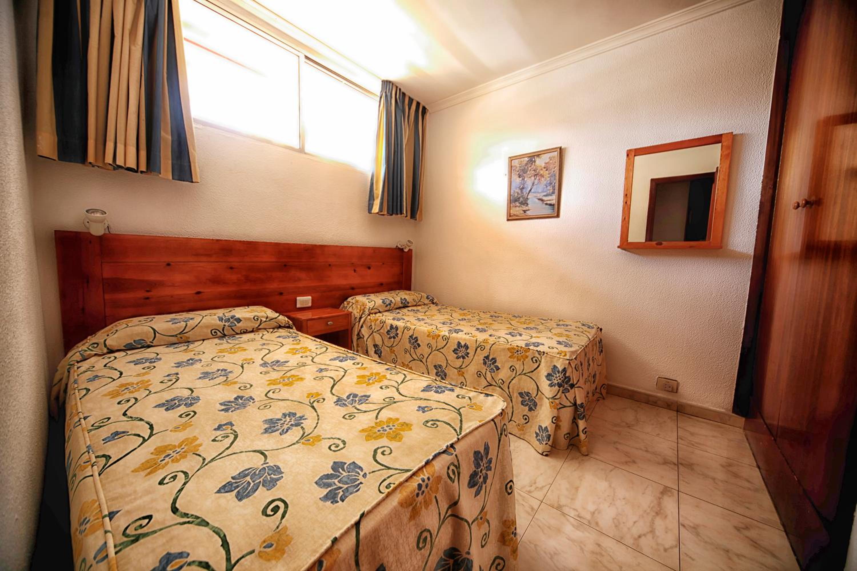 Фото Apartamentos Montemar