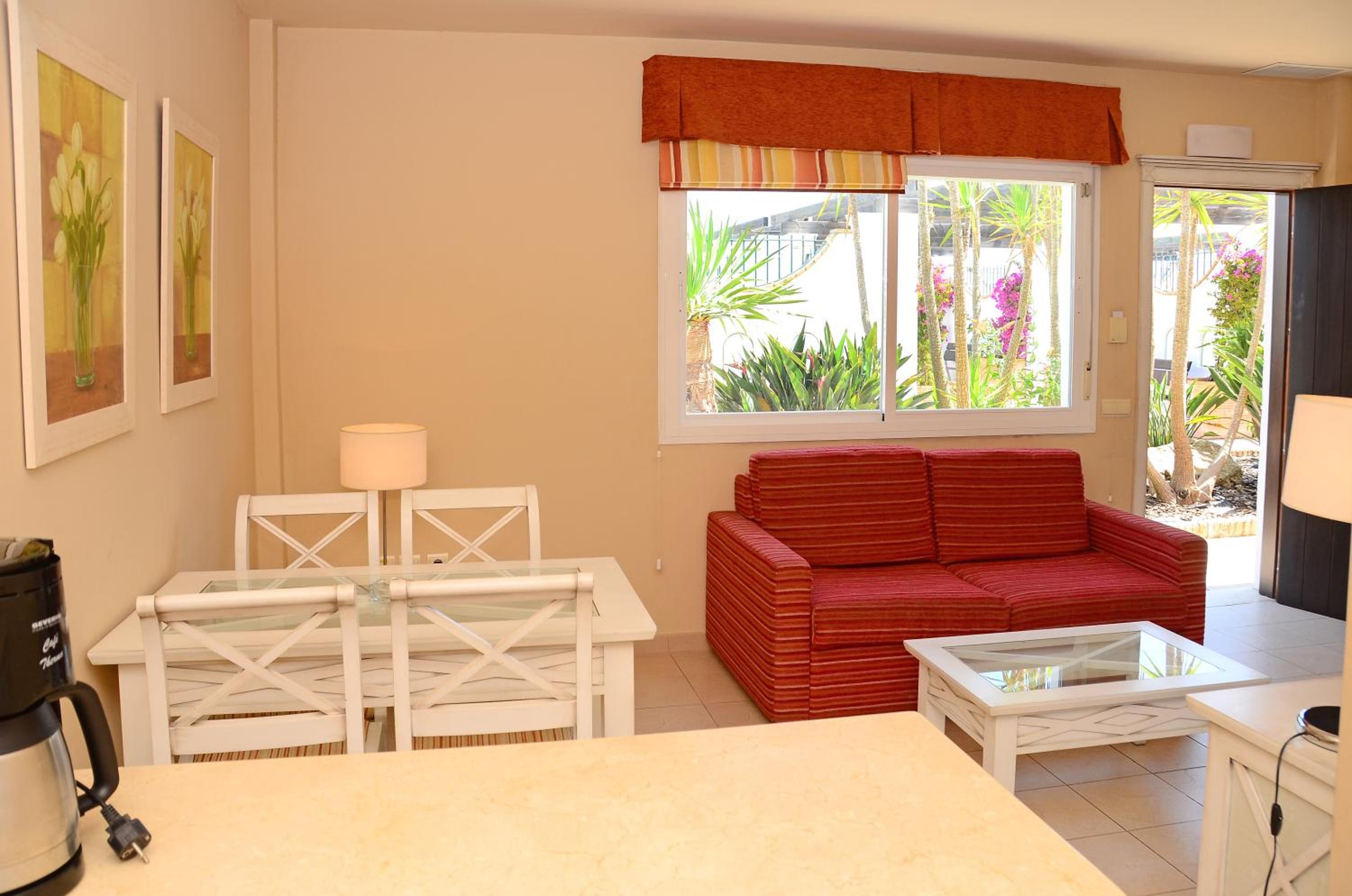 Фото Apartamentos Piedramar