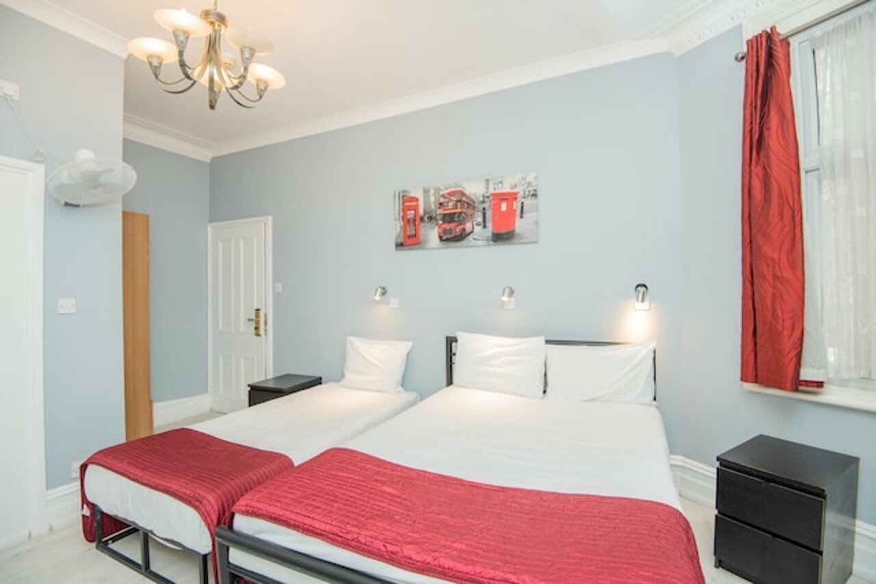 Фото Oyo Sino Hotel