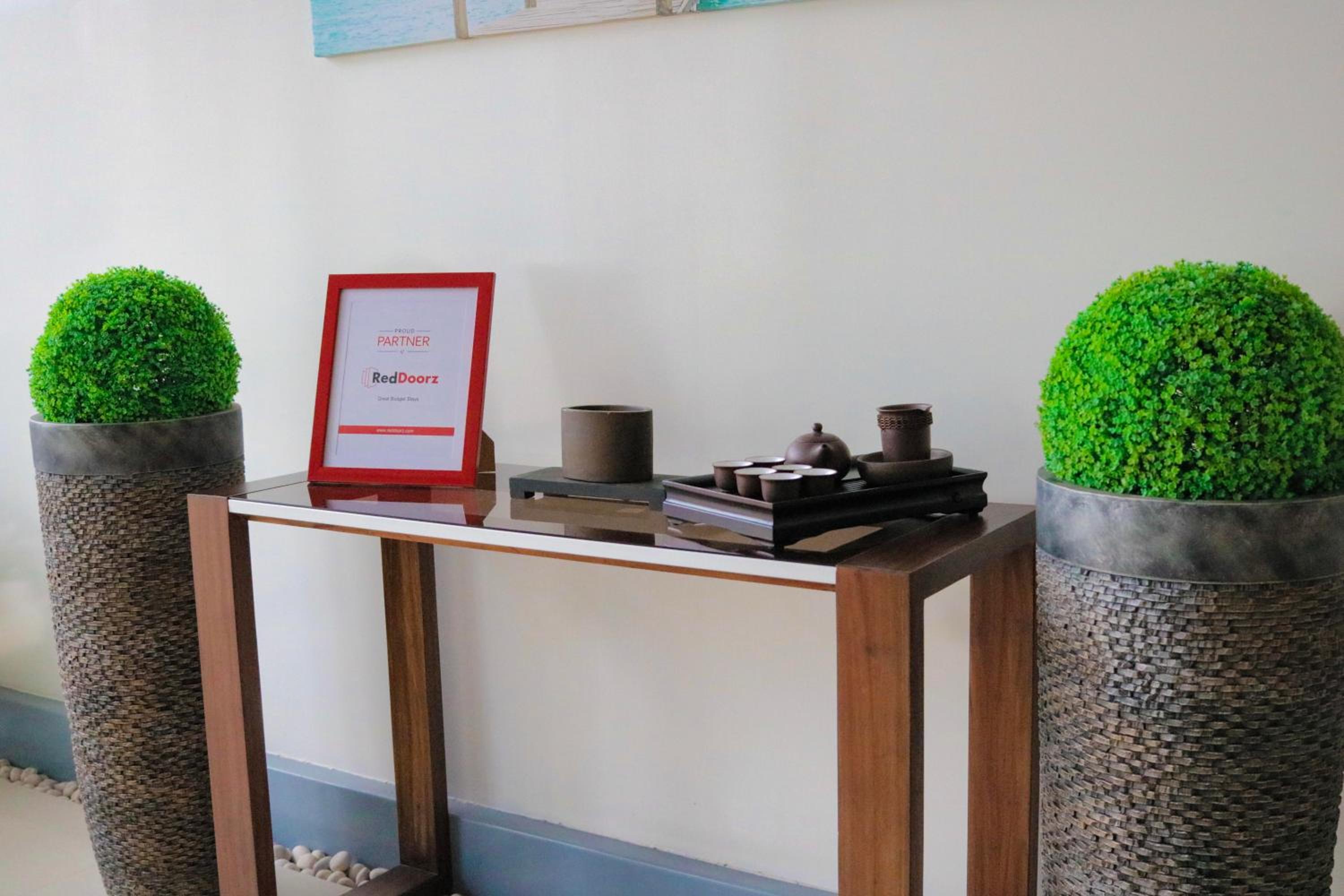 Фото RedDoorz Plus @ AS Fortuna Cebu