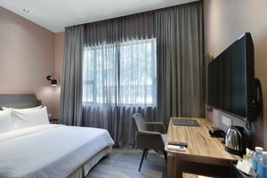 Гостиница The Jesselton Hotel