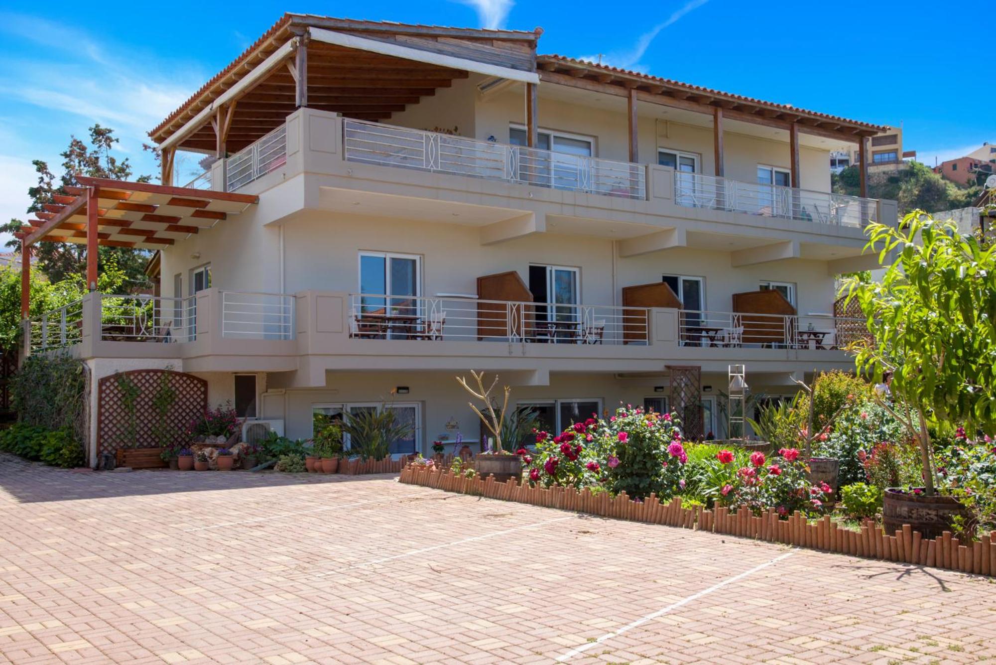 Фото отеля 1