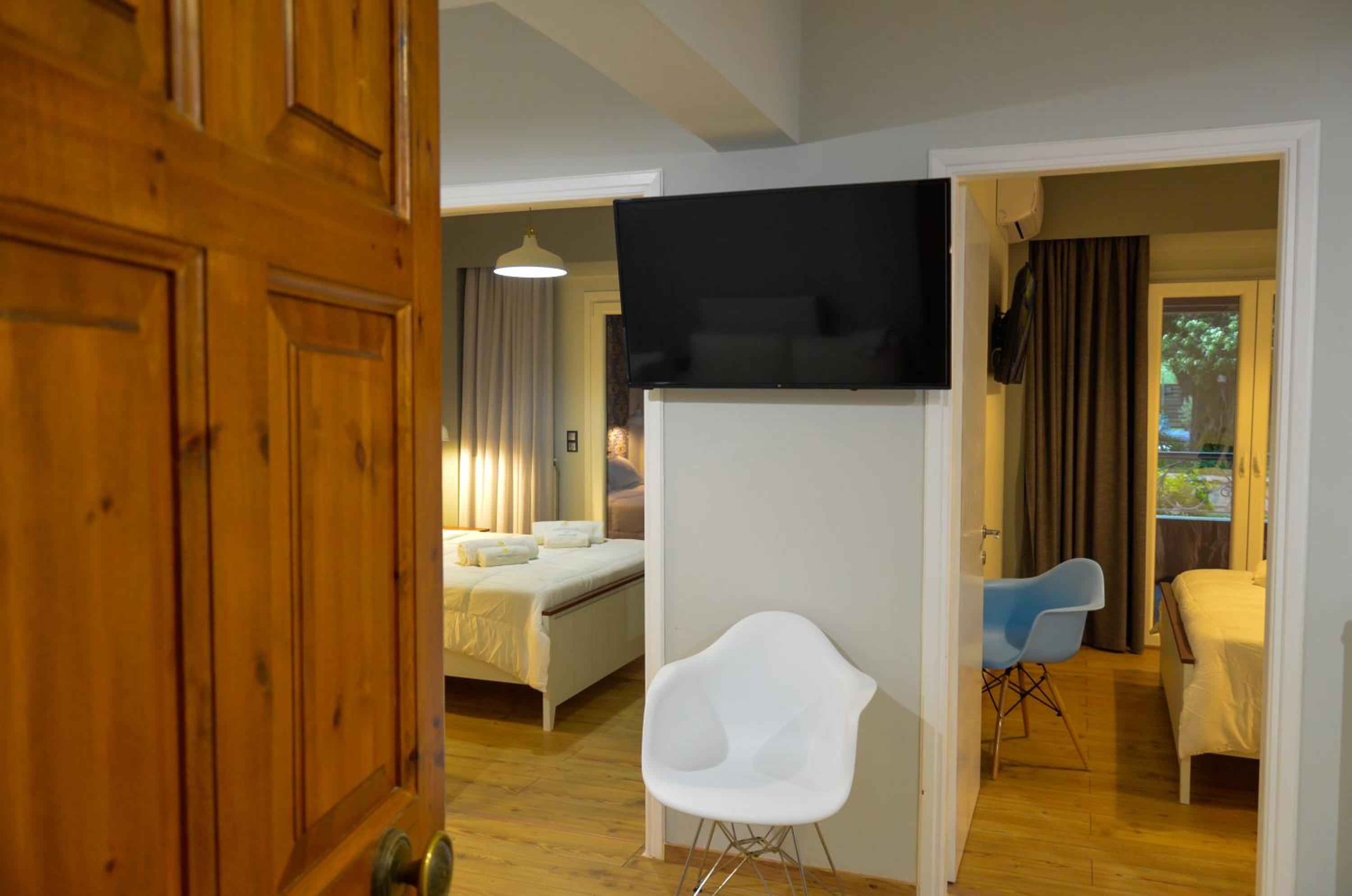 Фото Ano Aparthotel