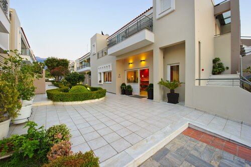 Гостиница Castello Hotel в Патрах