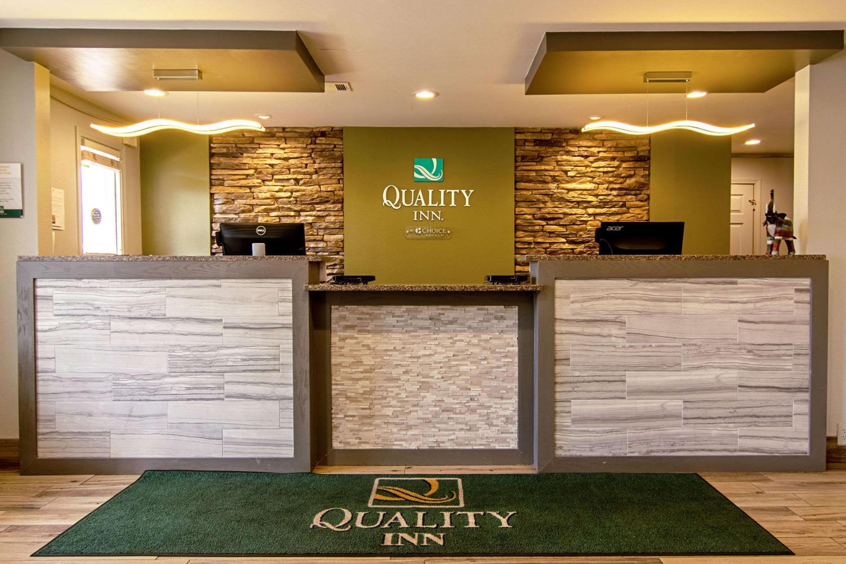 Фото Quality Inn LaGrange