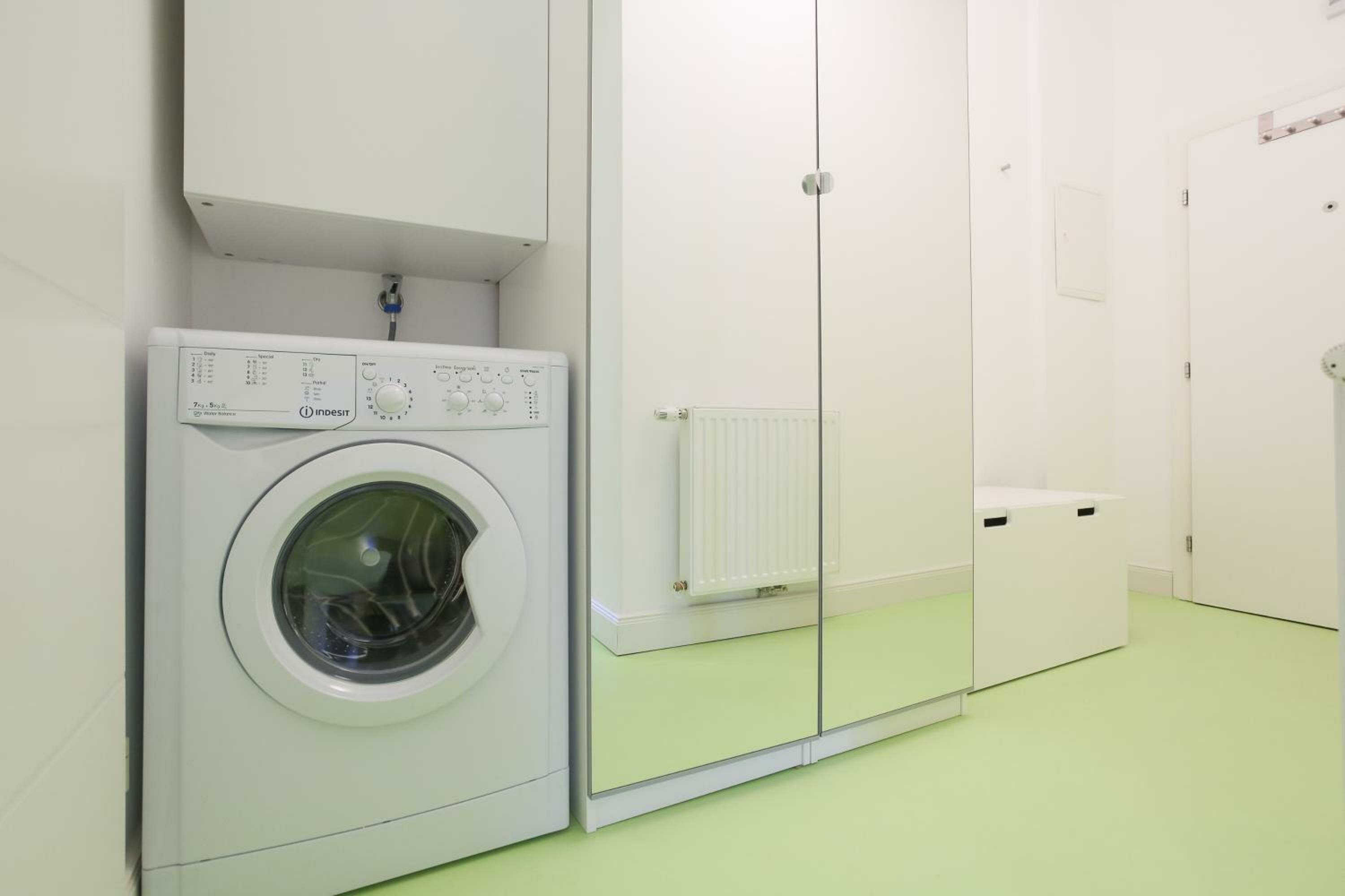 Фото Green Mango City Condo