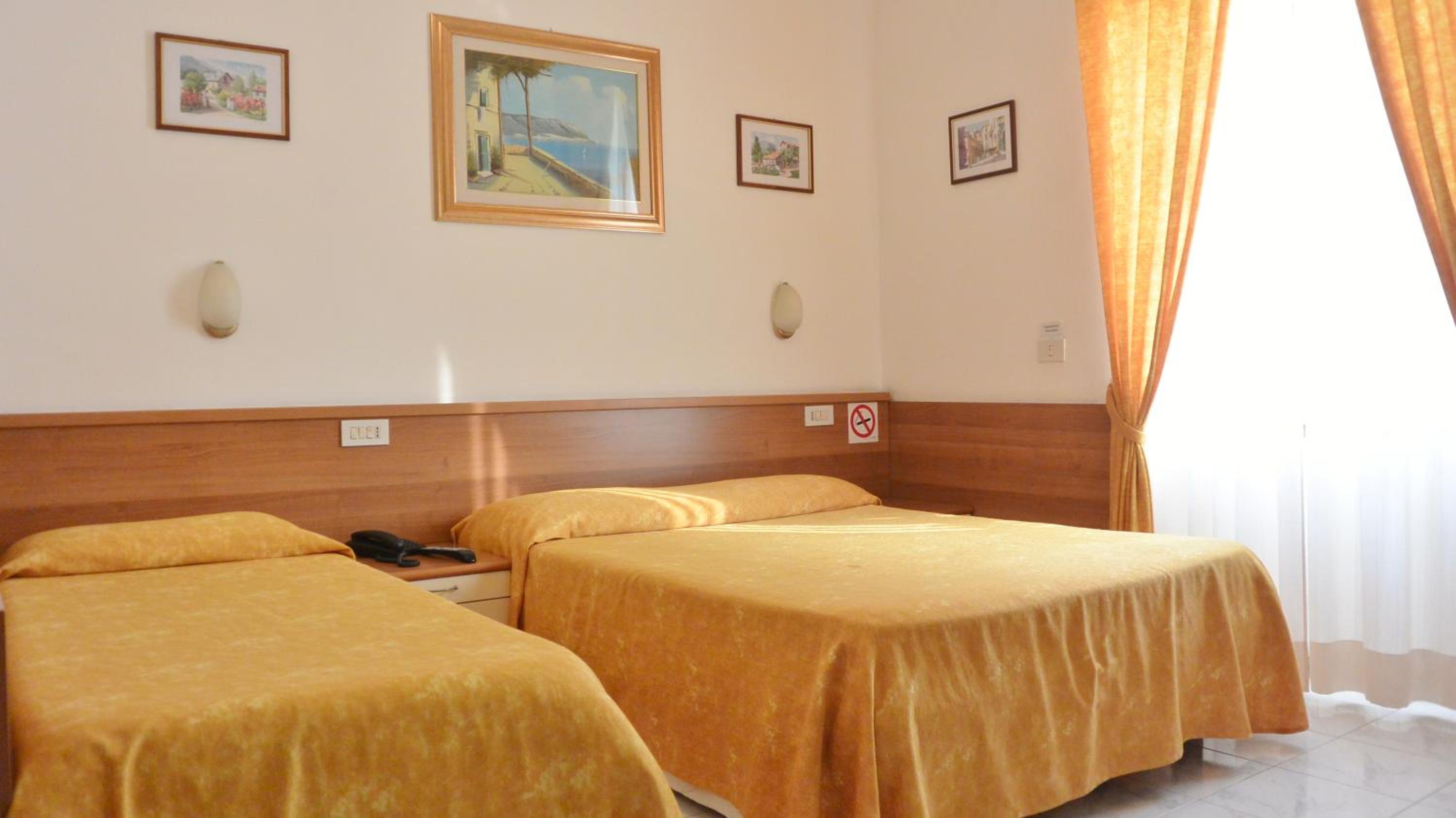 Фото Hotel Mignon