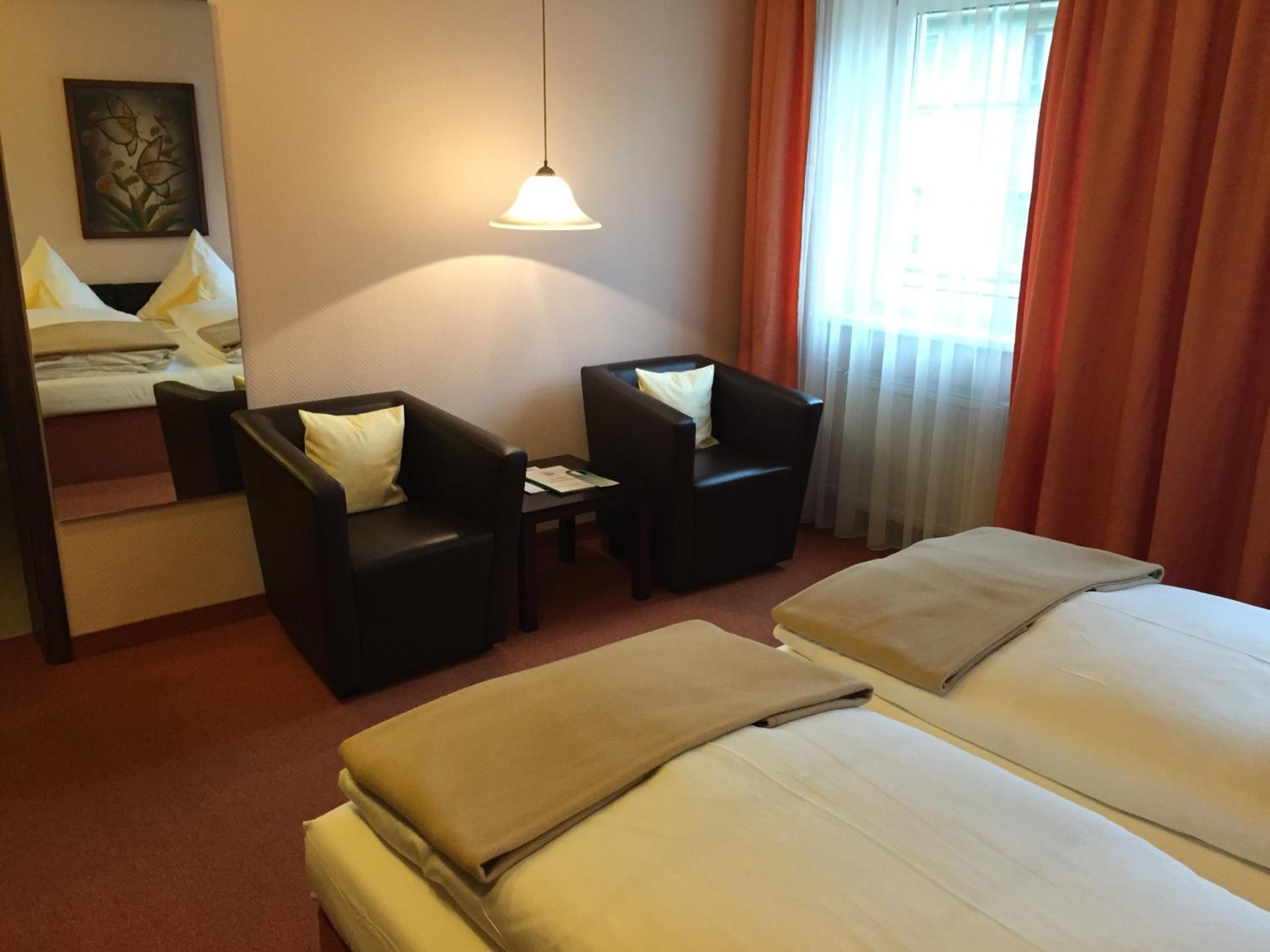 Фото Hotel Goldener Hirsch