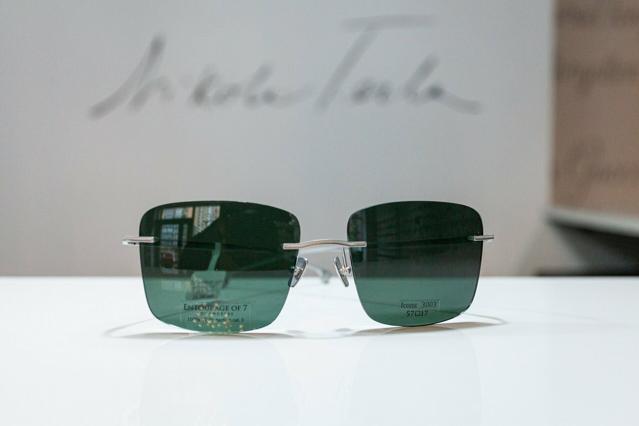 Стильные очки Tesla Optica