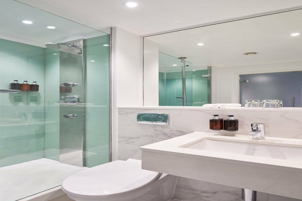 Фото The Cumberland London