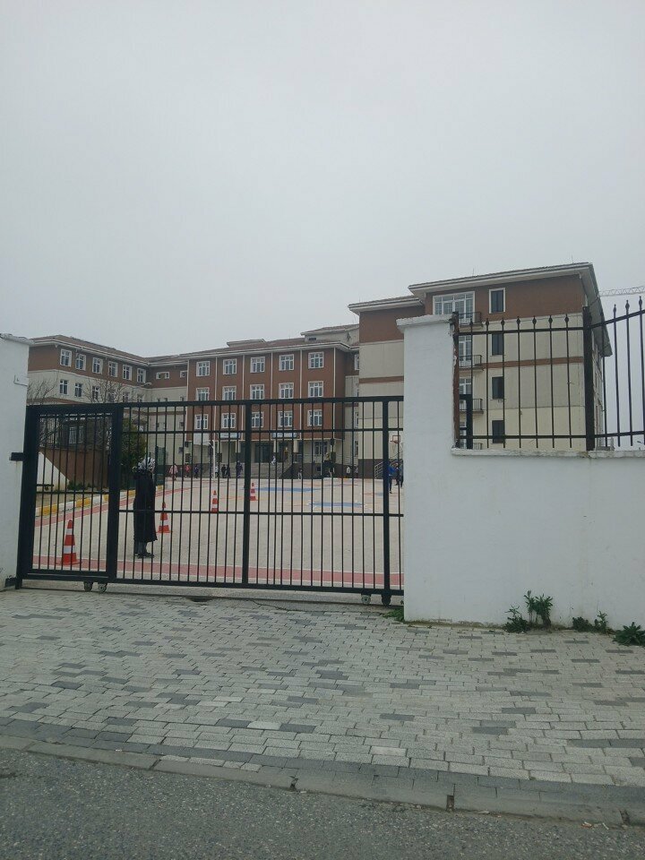 Escuela de enseñanza general Cakmakli Cumhuriyet Middle School, , foto