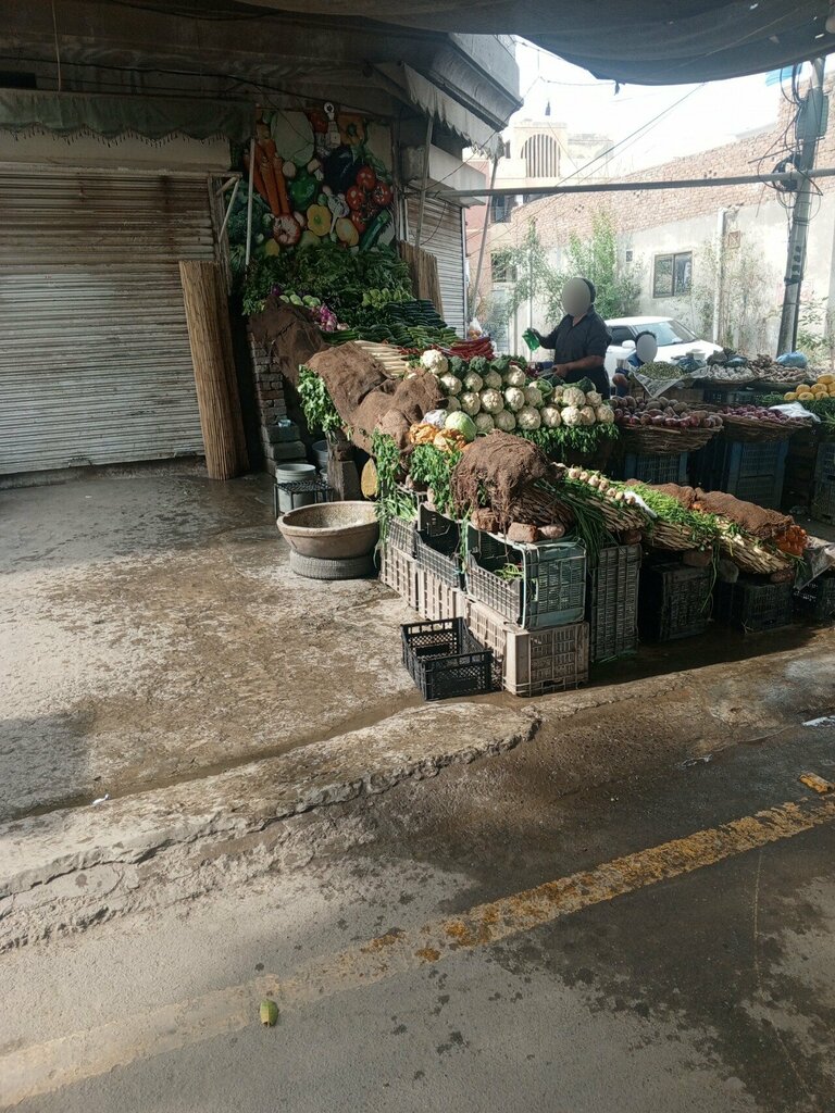 Greengrocery Hamza sabzi farosh, Lahore, photo