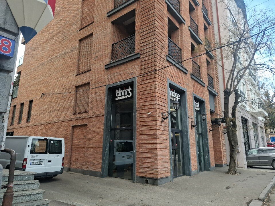 Фото Bridge Hotel