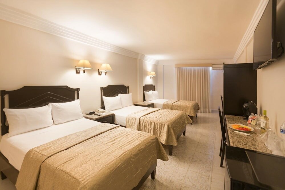 Фото Hotel Victoria Merida