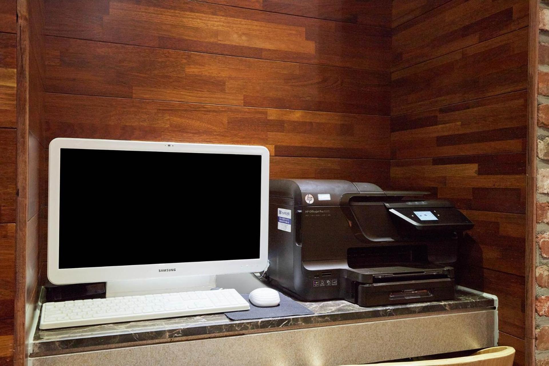 Фото 33555716610