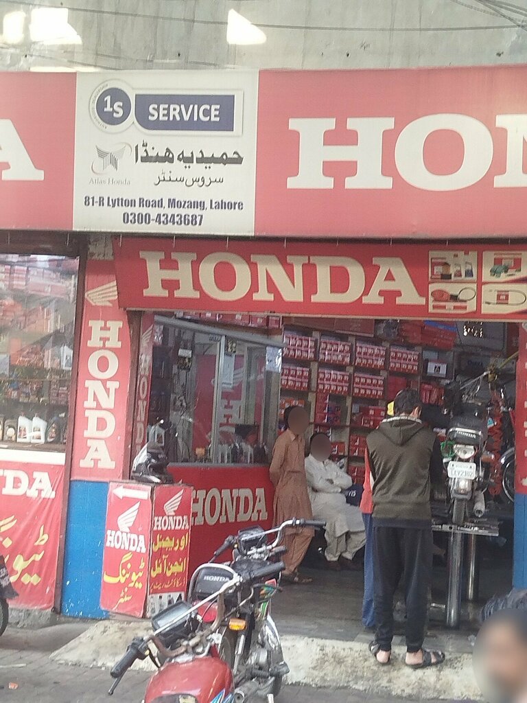 Car service, auto repair Hammed honda center, Lahore, photo