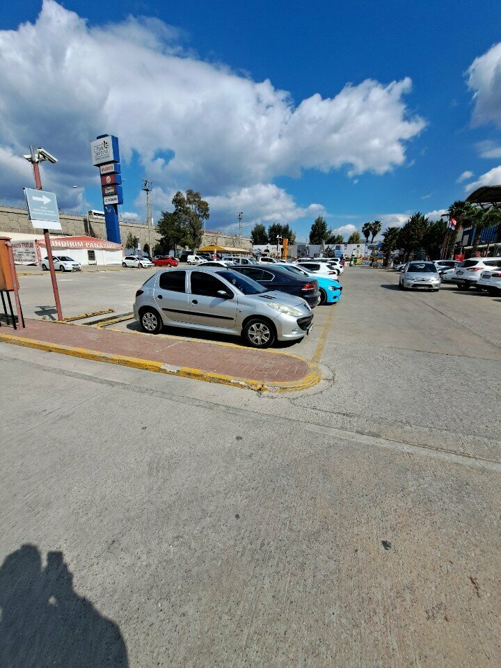 Electronic devices and components Egemen Home Technology Center, Izmir, photo