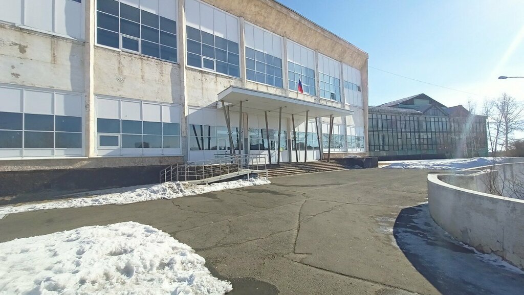 كلية Bratsky tsellyulozno-bumazhny kolledzh ، ، صورة