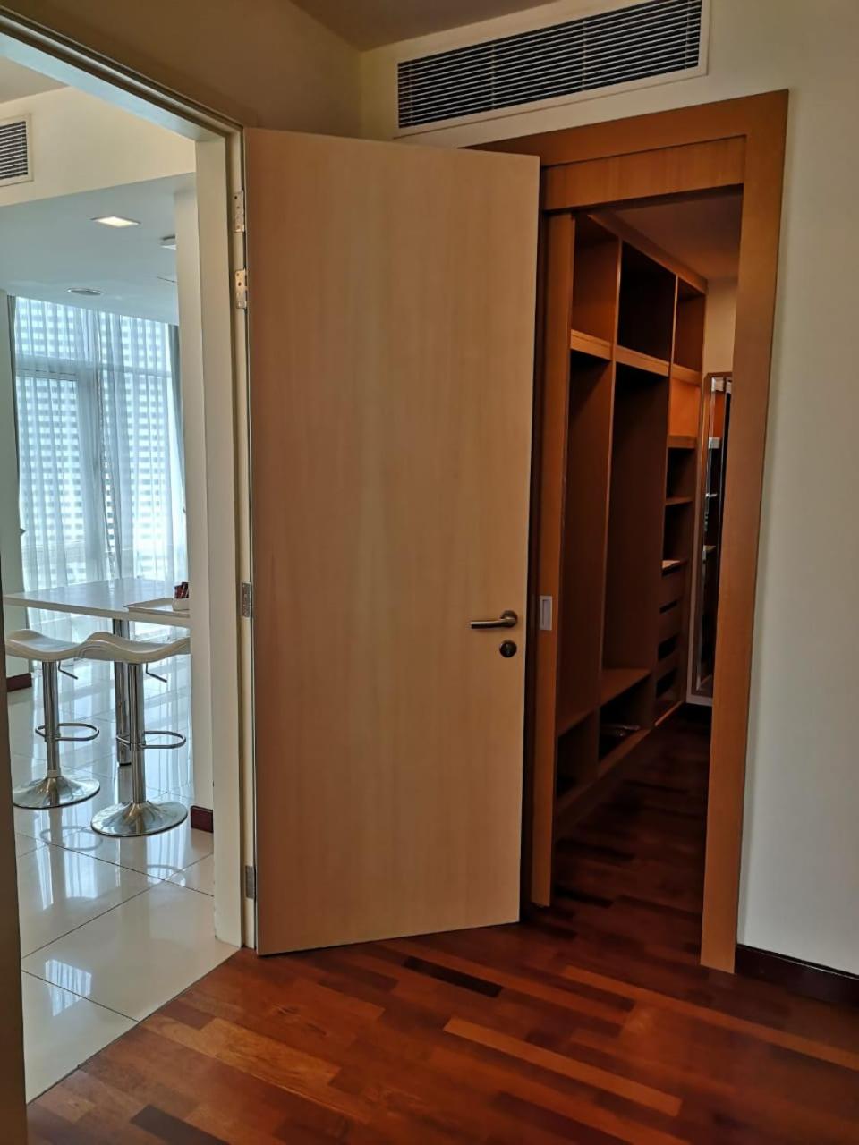 Фото Cormar Suites Kuala Lumpur