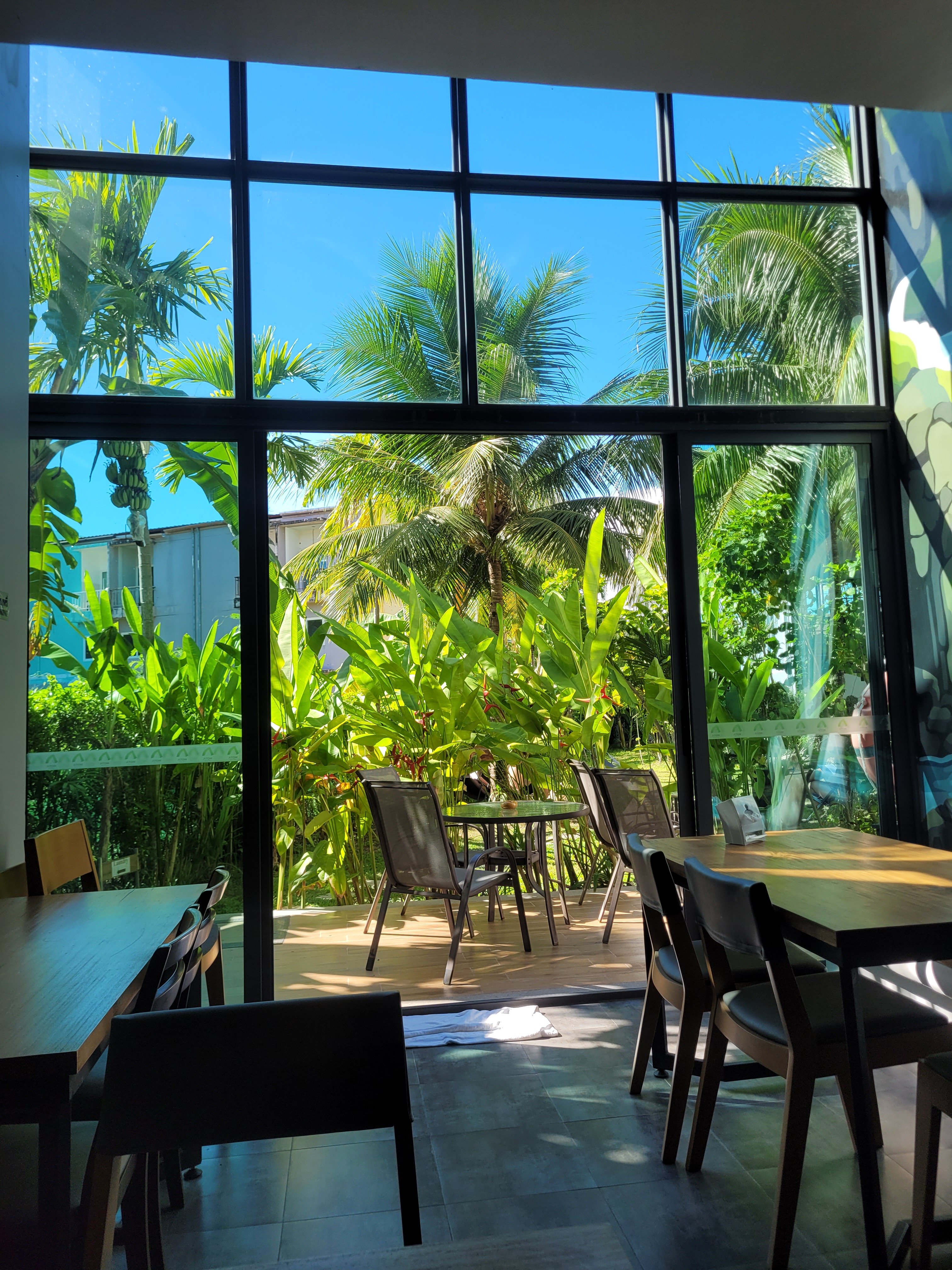 Фото Atom Phuket Hotel