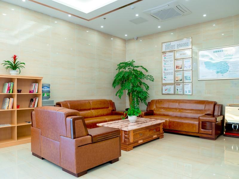 Фото Отель GreenTree Inn Jiangsu Suzhou Zhangjiagang Tangsi T