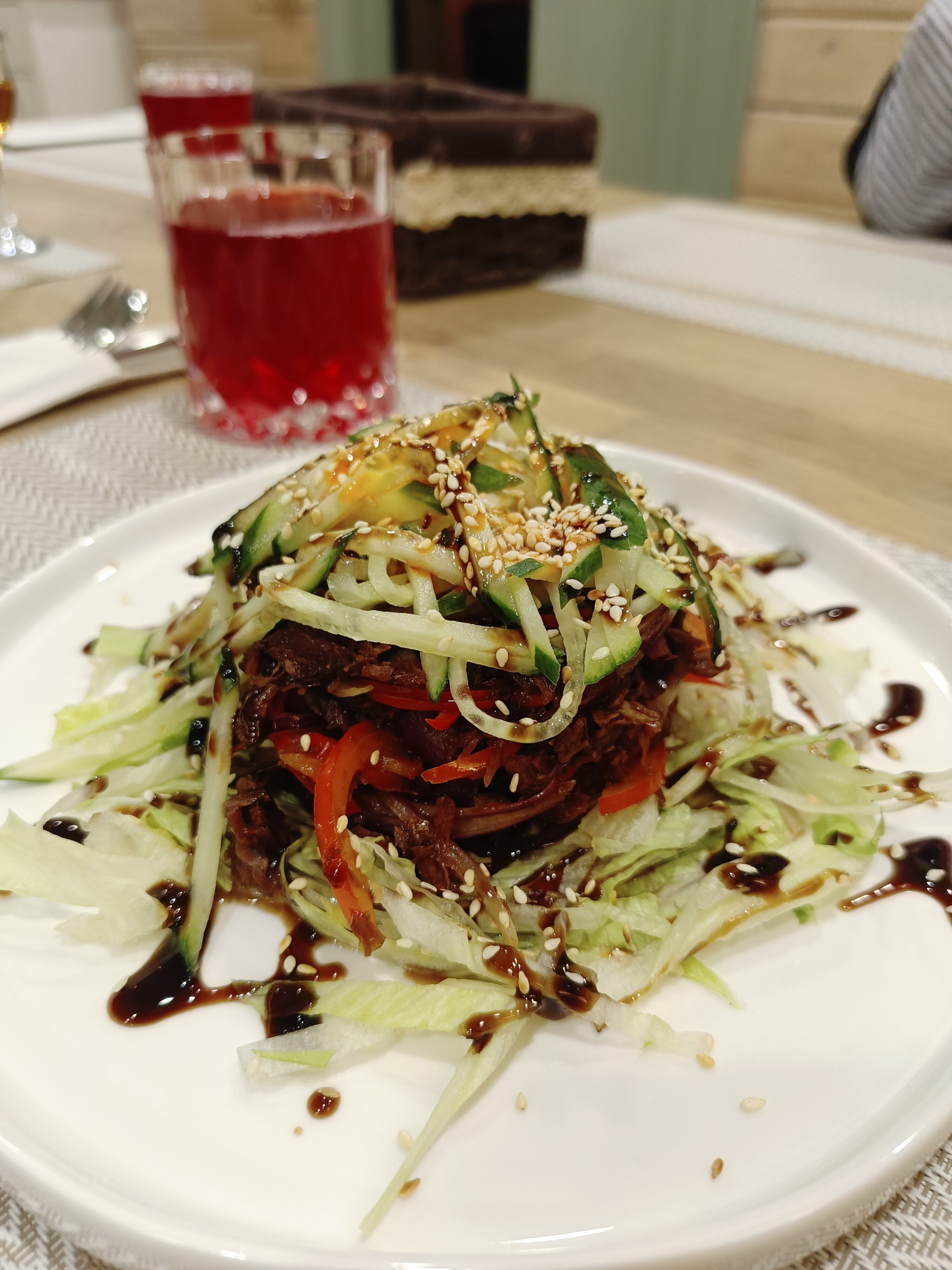 Фото Кречет