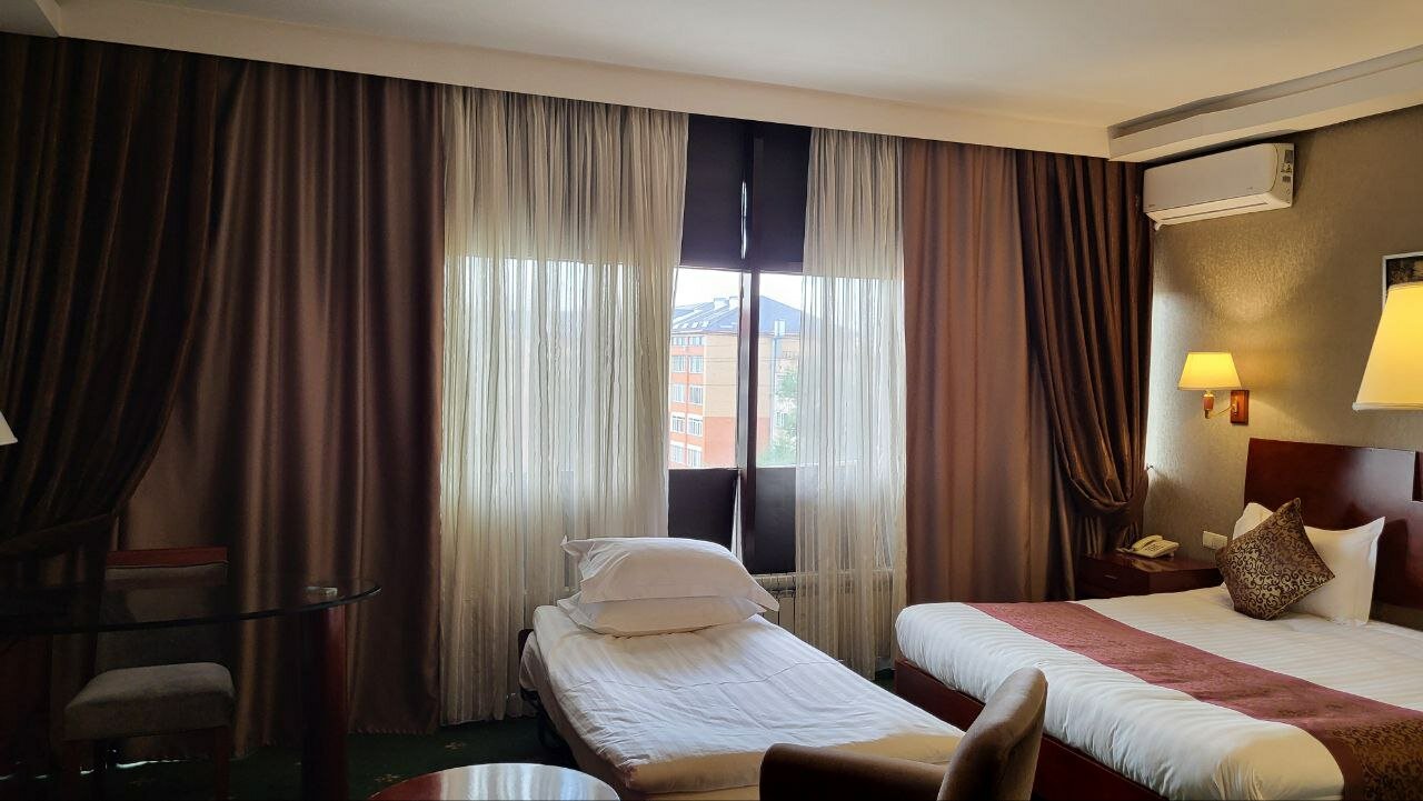 Фото Goldman Empire