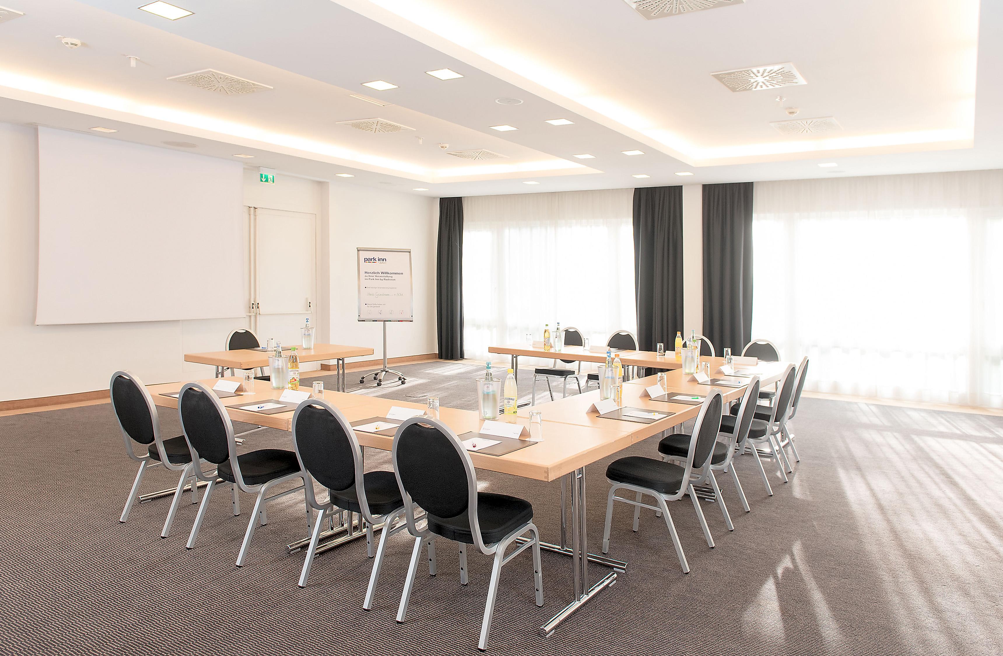 Фото Mercure Hotel Dusseldorf Sud