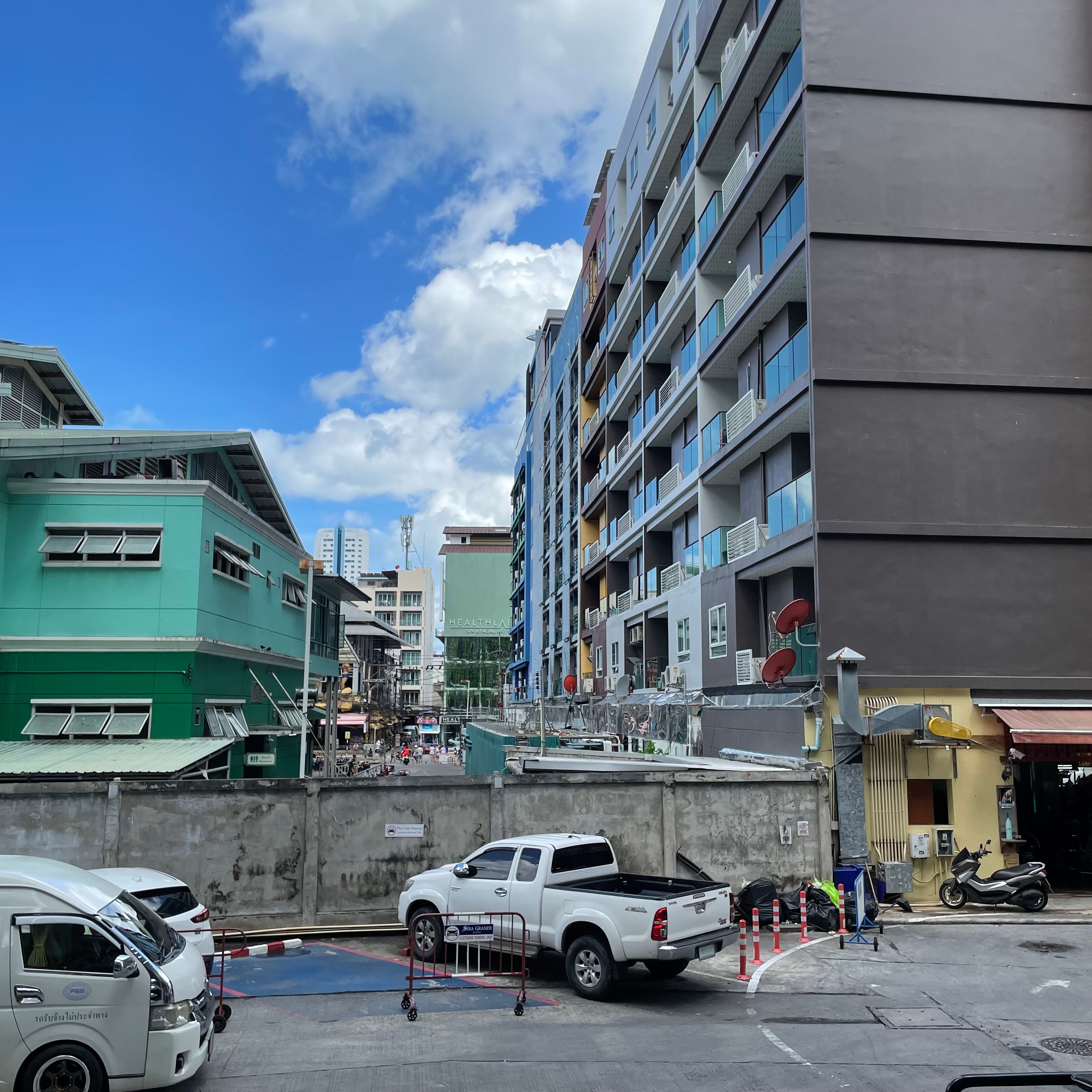 Фото Grace Patong Hotel