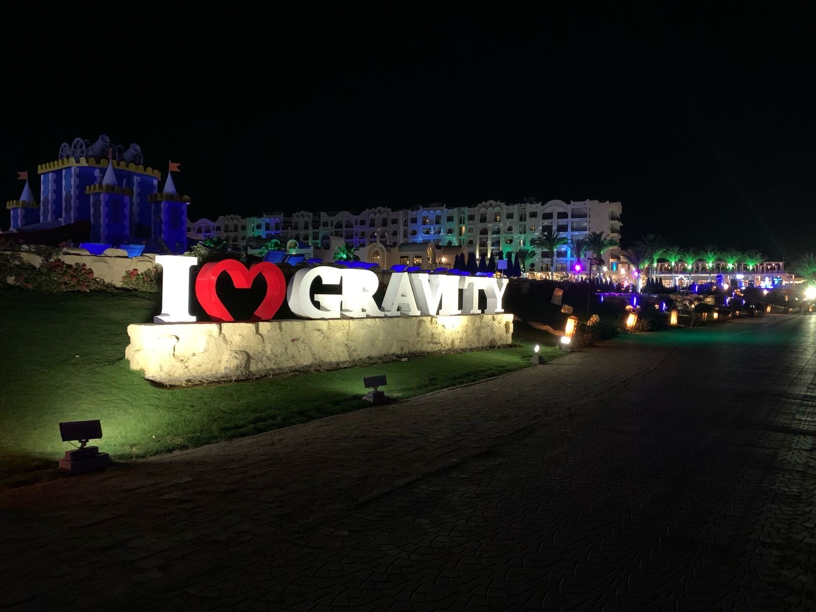 Фото Gravity Hotel & Aqua Park Sahl Hasheesh