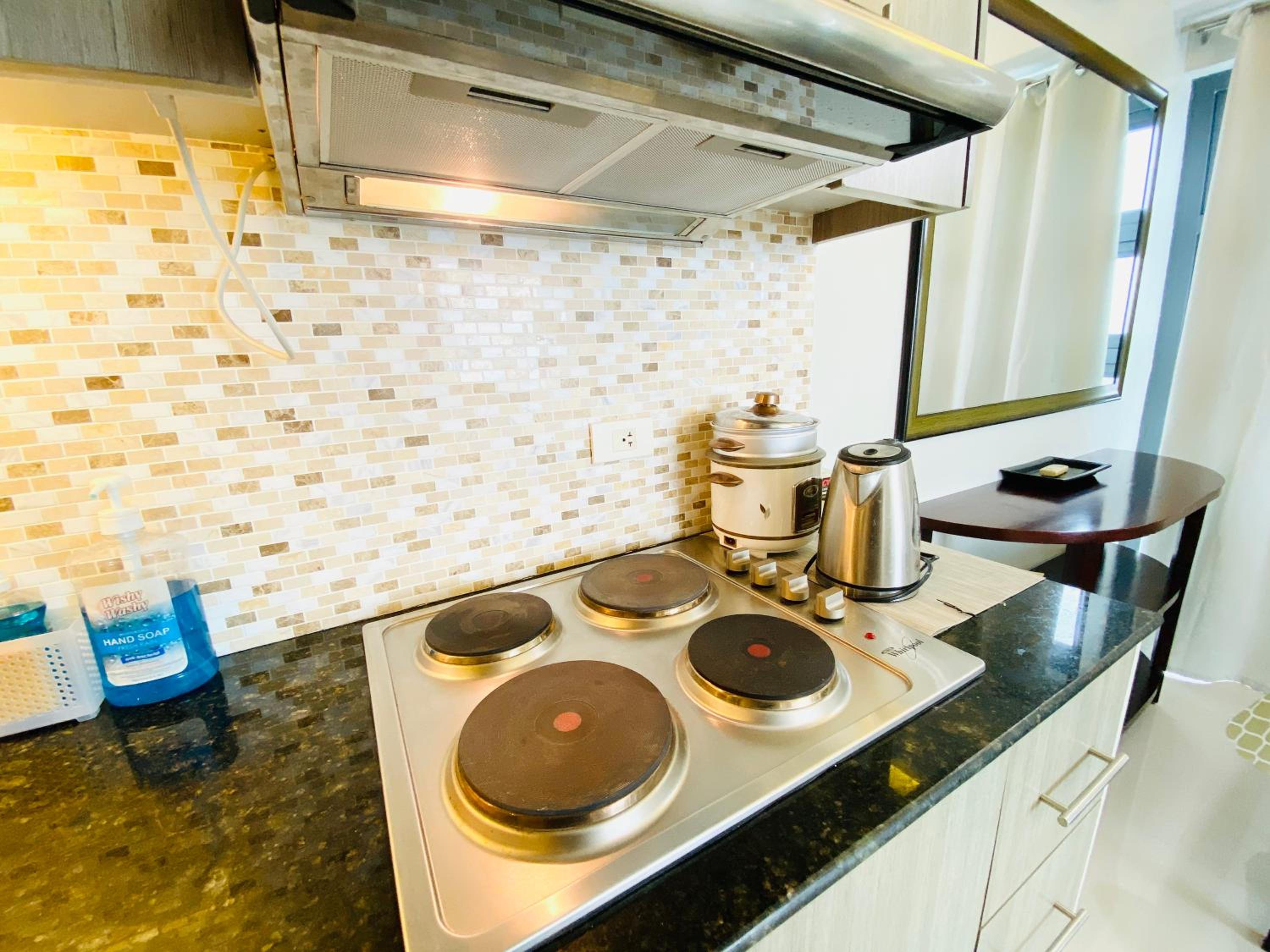 Фото City Suites Ramos Tower