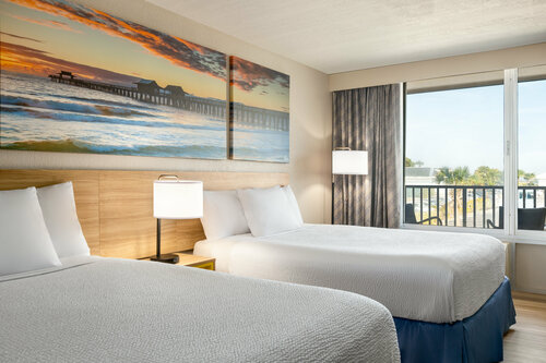 Гостиница Days Inn by Wyndham Cocoa Beach Port Canaveral
