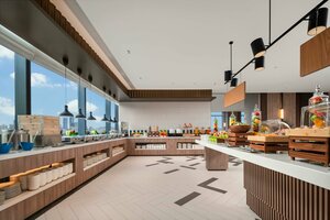 Гостиница Holiday Inn Express Shenzhen Futian Center