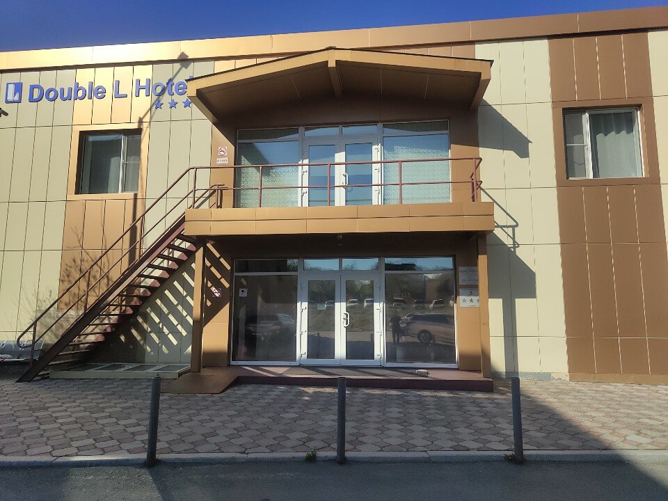 Фото Double L Hotel
