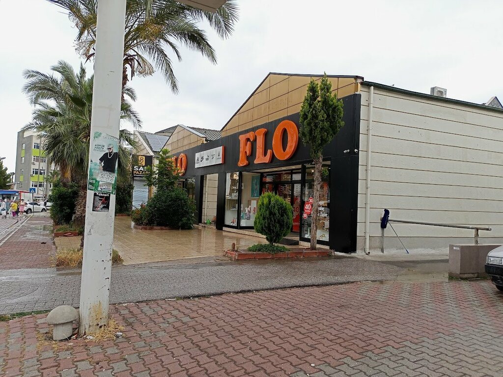 Shoe store Flo Kemer Çarşı Cadde Mağazası, Kemer, photo