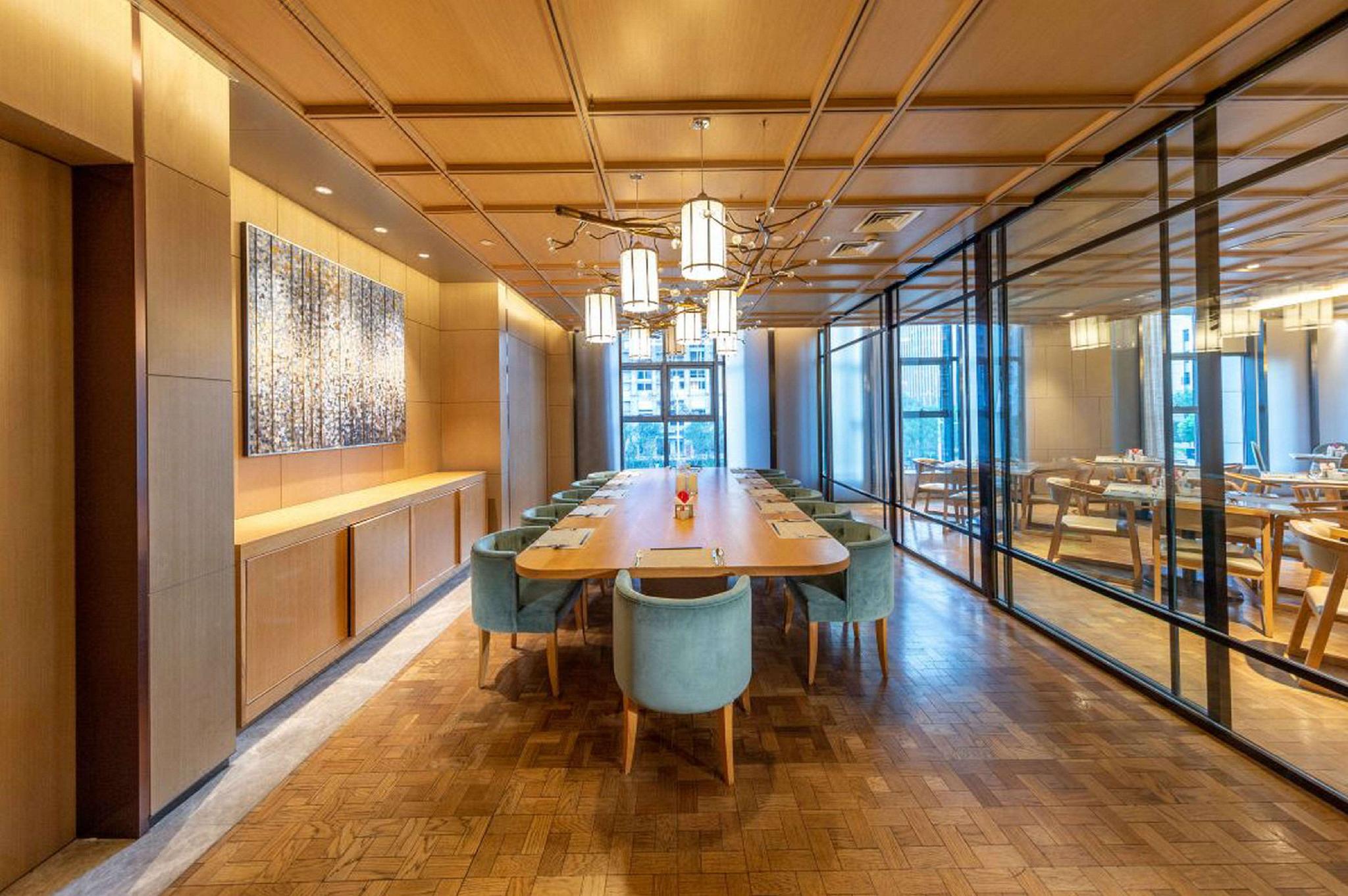 Фото Swisstouches Hotel Nanjing