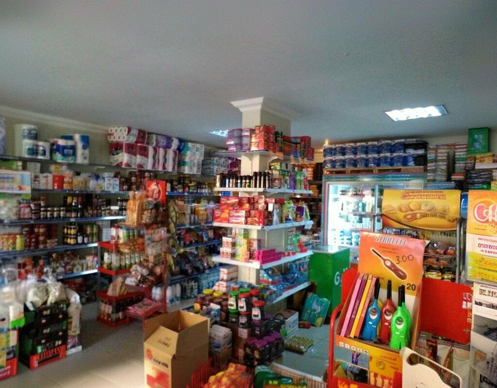 Convenience store Dost Market, Yomra, photo