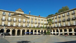 отель Casual Bilbao Serantes