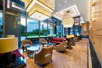 Фото Oakwood Hotel & Residence Suzhou