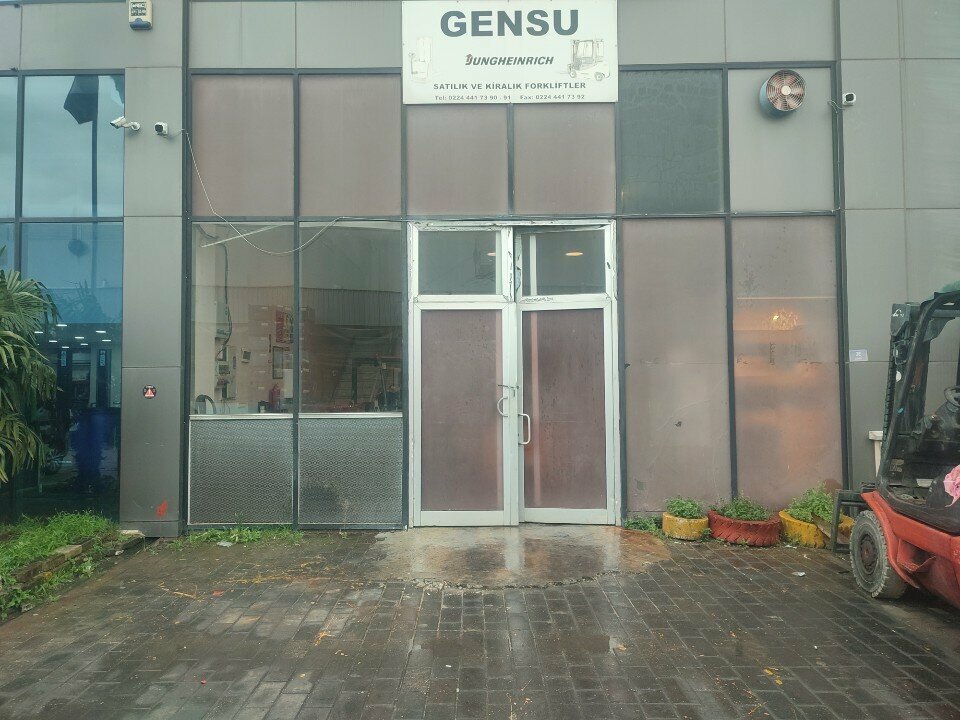 Строительное оборудование и техника Gensu İş Makinaları, Бурса, фото