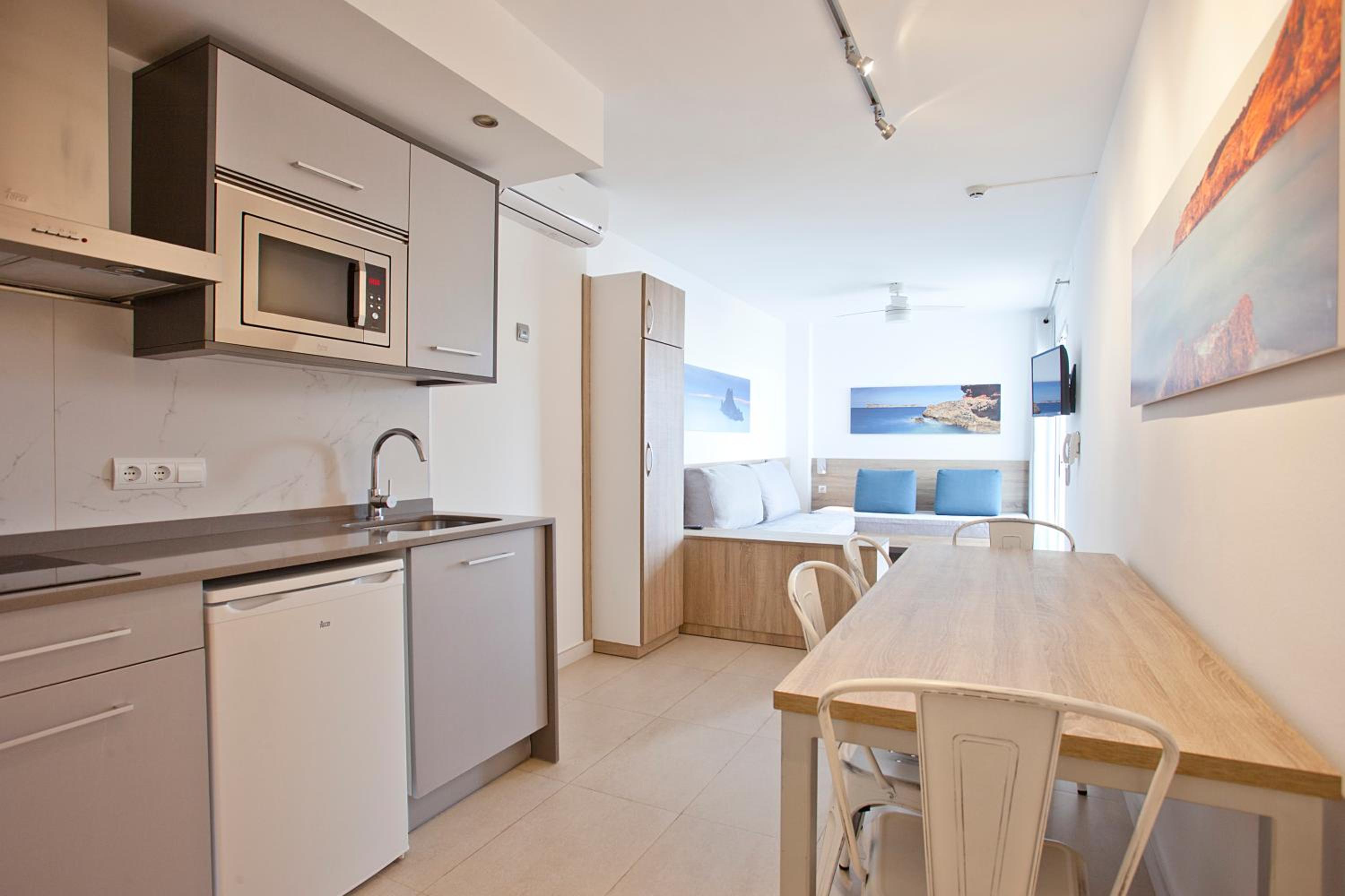 Фото Playa Bella Beach Apartments