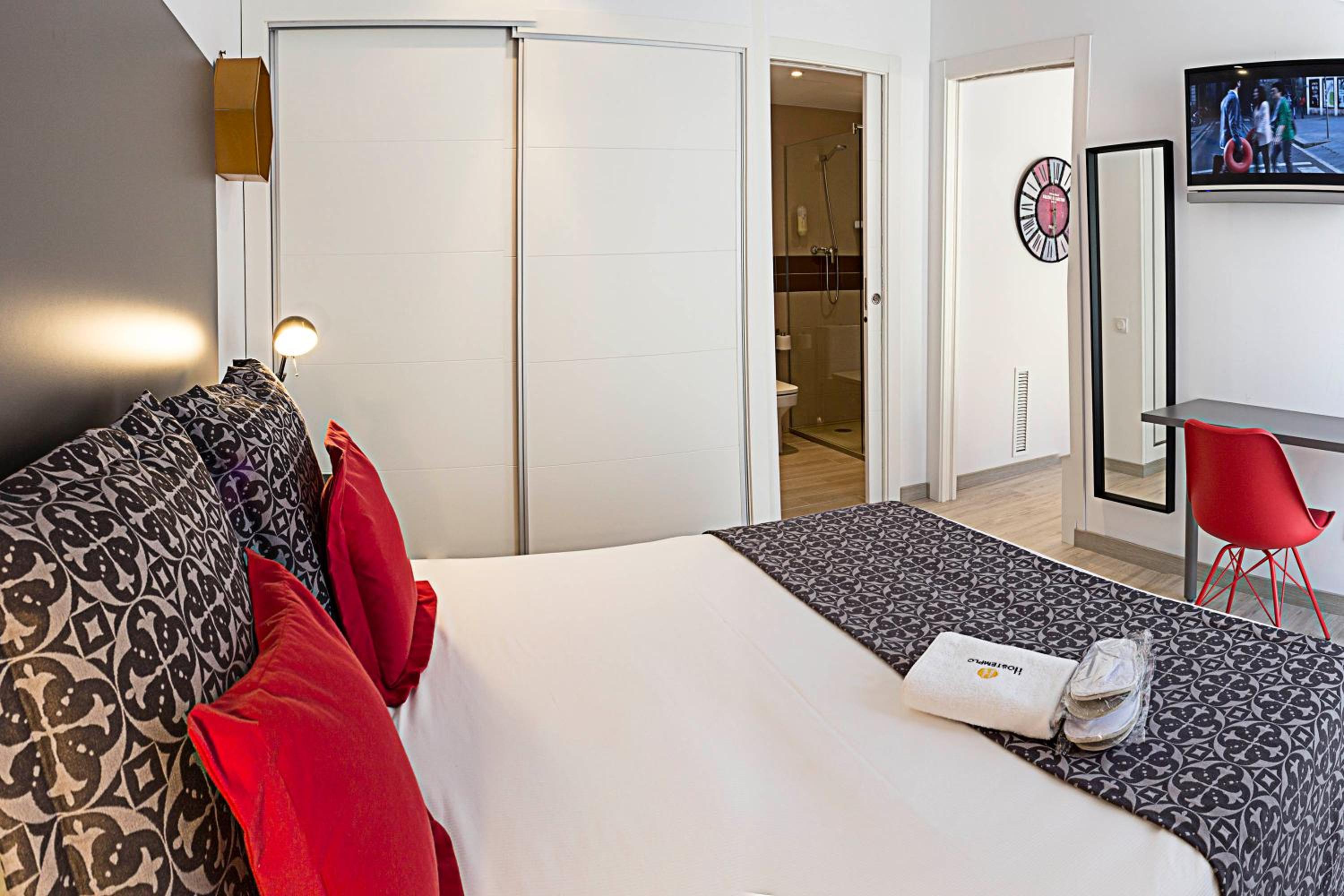 Фото Apart-Suites Hostemplo