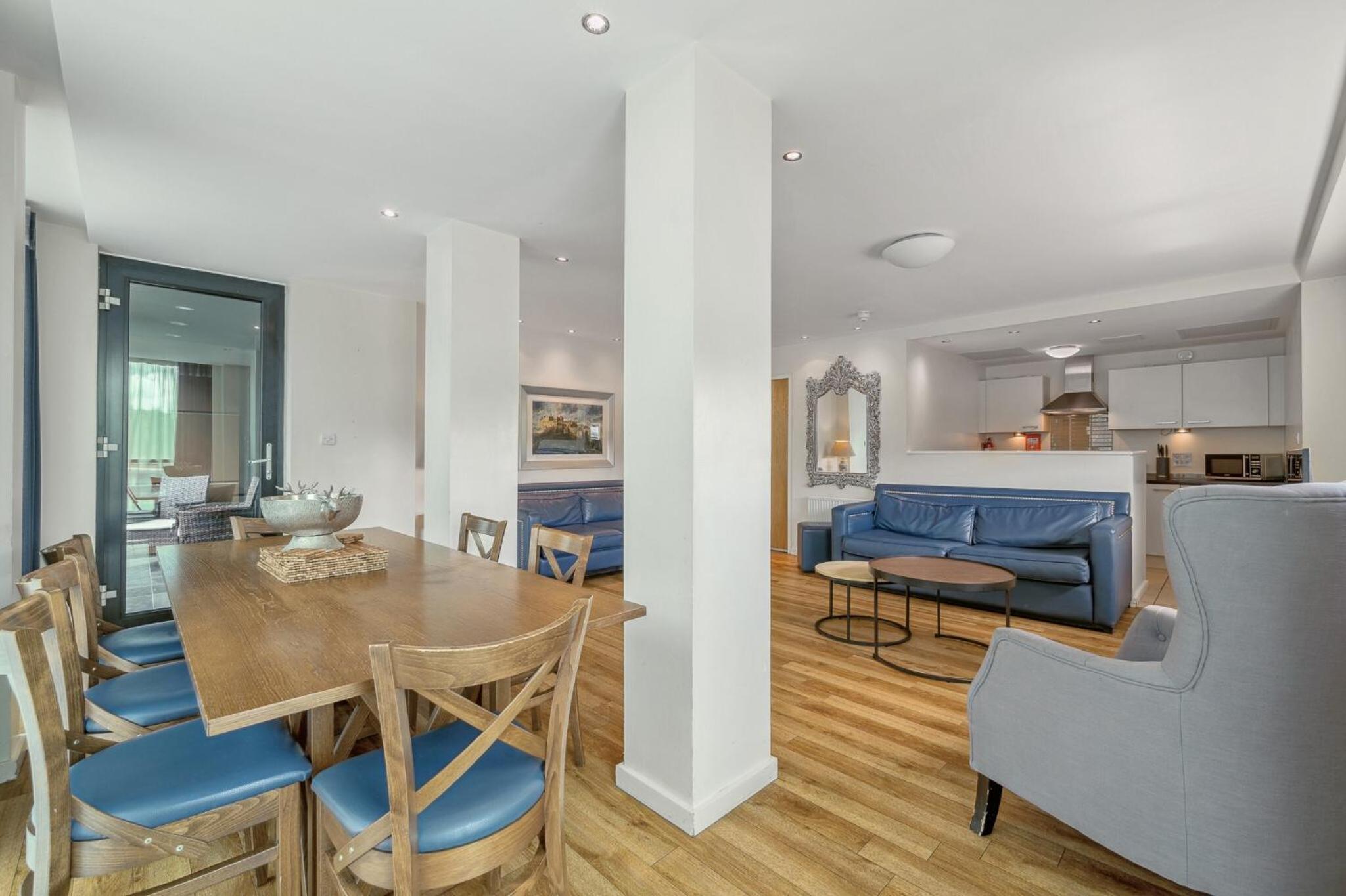 Фото Princes Street Suites