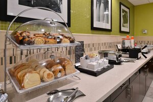 Гостиница Hampton Inn & Suites Dallas Market Center