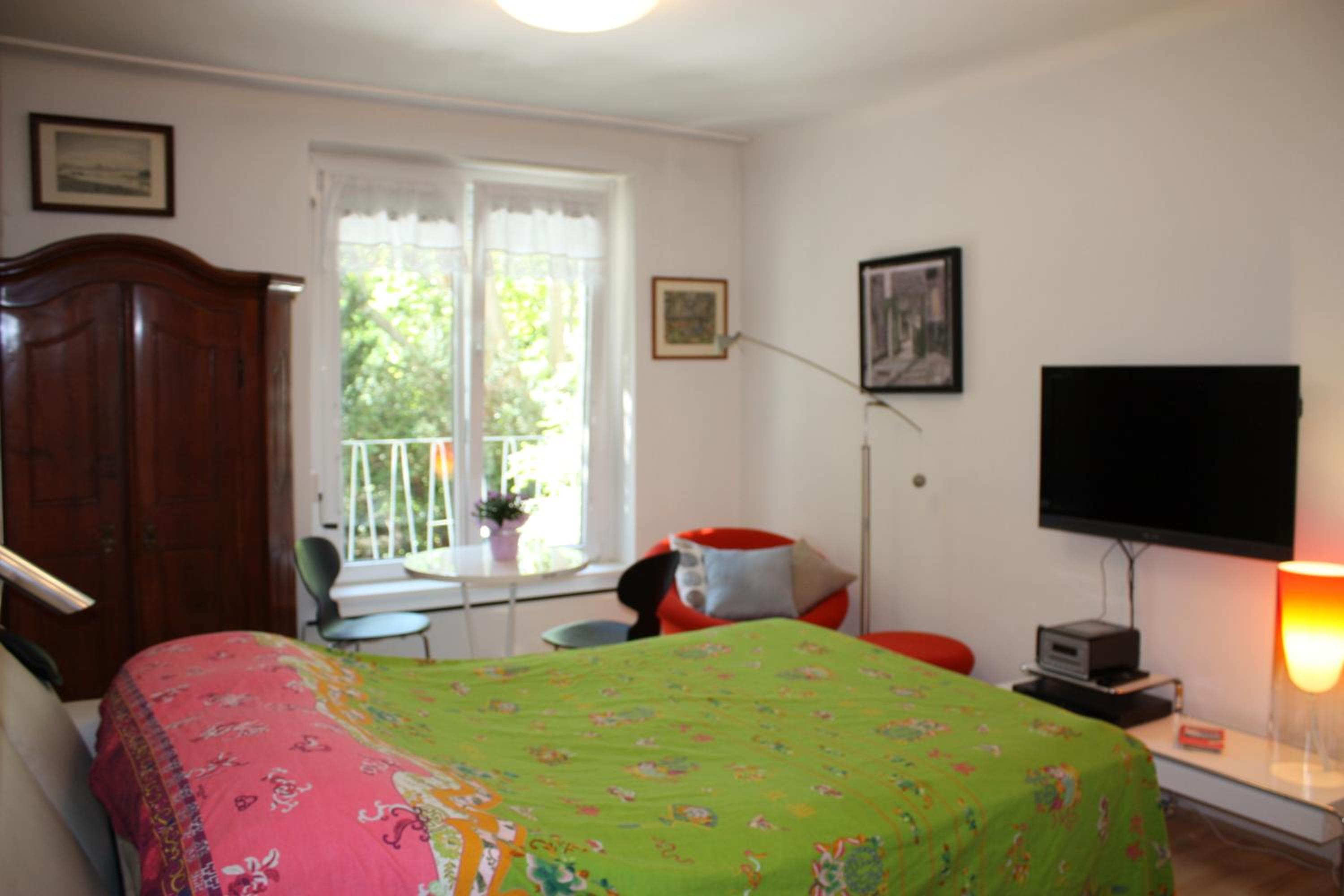 Фото GoVienna - Charming Studio