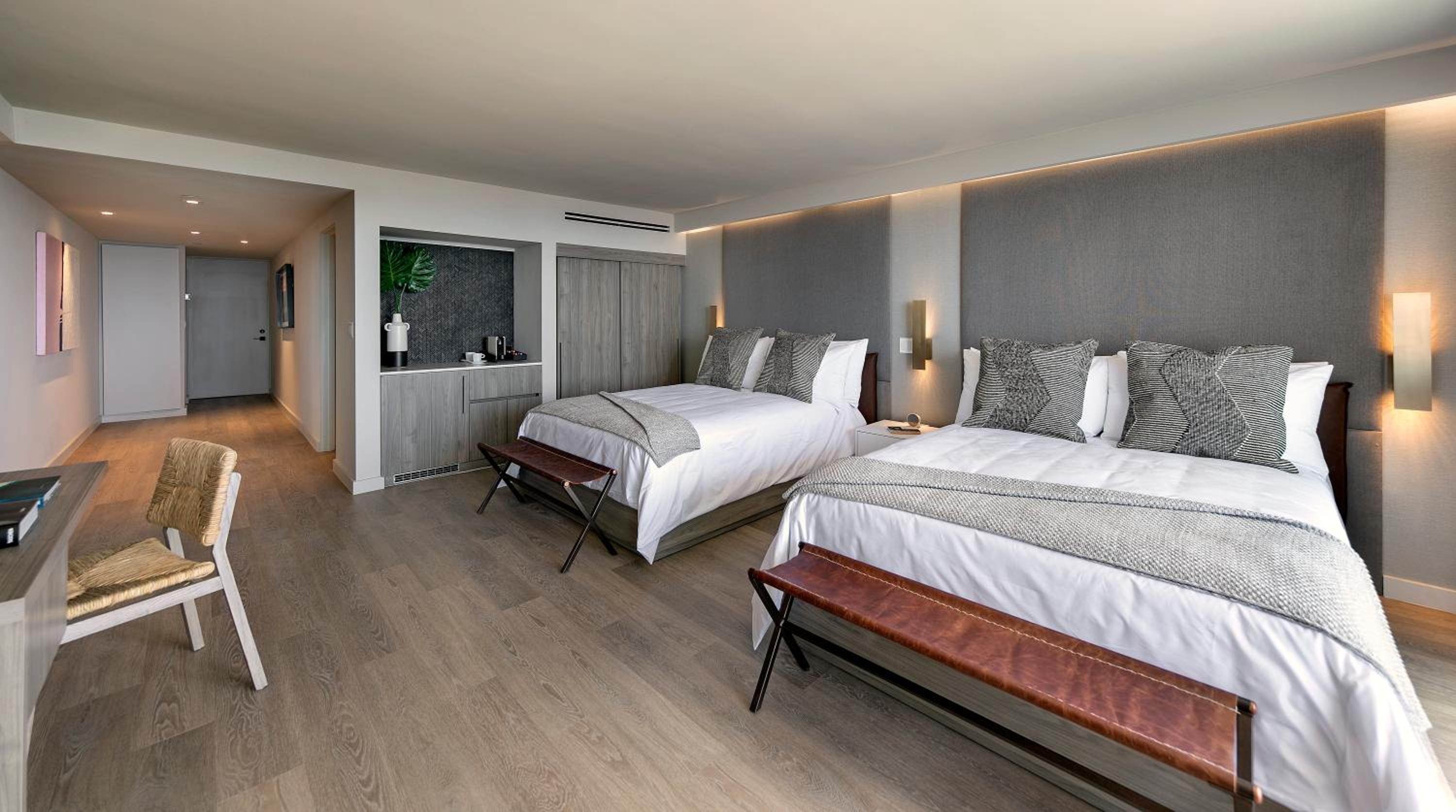 Фото La Jolla Cove Suites